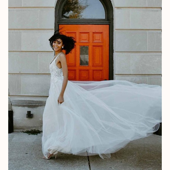 STELLA YORK Wedding Dress 7263 Size 8 - Picture 2 of 4